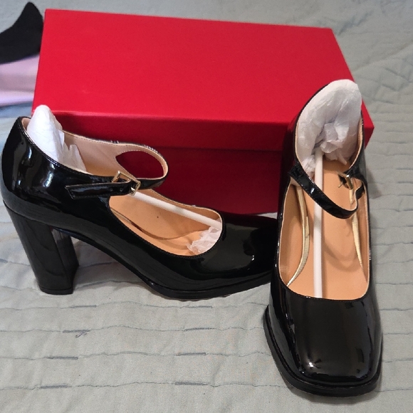 Shoes - Elegant Black Mary Jane Heels